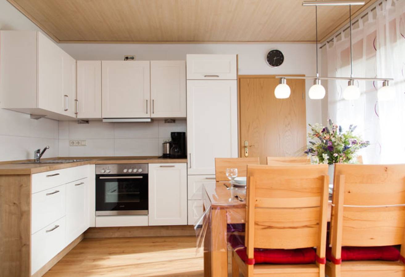 Ganze Wohnung, Ferienwohnung 'Fuchsbau' mit Bergblick, Balkon und Wi-Fi in Mühlenbach, Mittlerer Schwarzwald