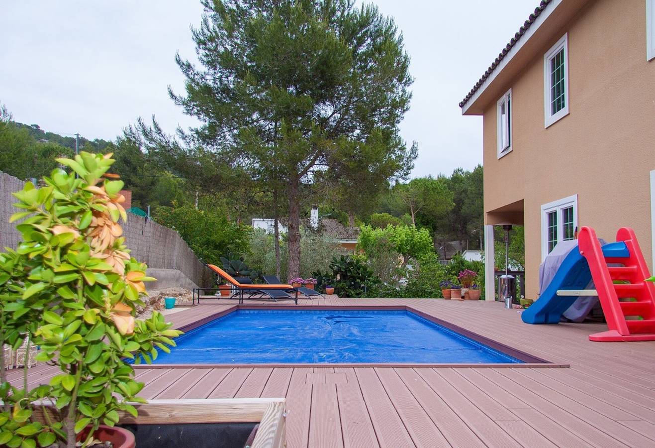 Ferienhaus 'Villa Sitges Mas Mestre' mit Bergblick, Wlan und Klimaanlage in Olivella, Garraf