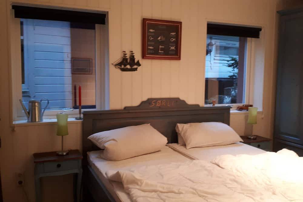 Ganze Wohnung, Gemütliche Ferienwohnung direkt am Fjord in Hyllestad