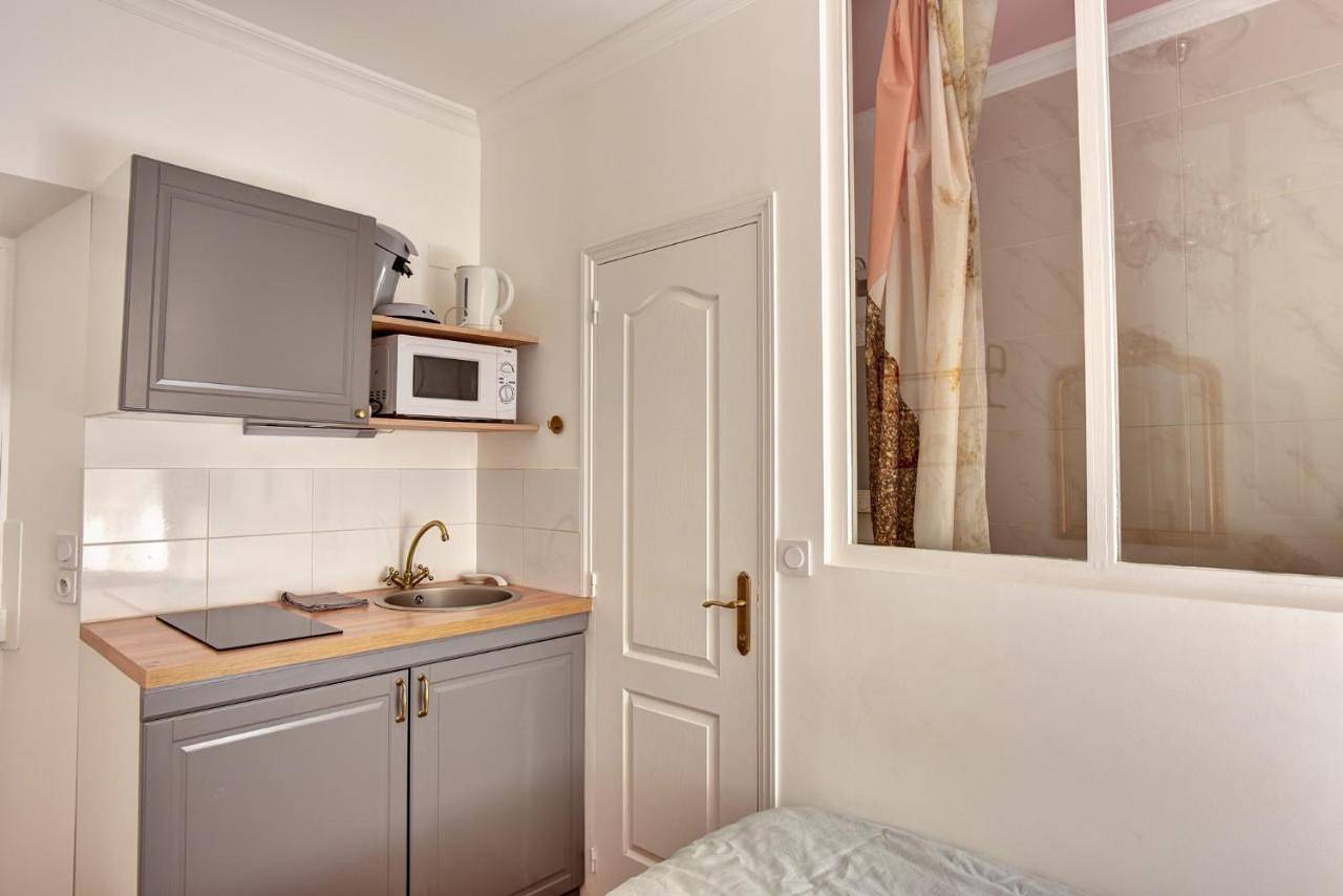 Appartement entier, Apartment with Shower in Chambéry, Région de Chambéry