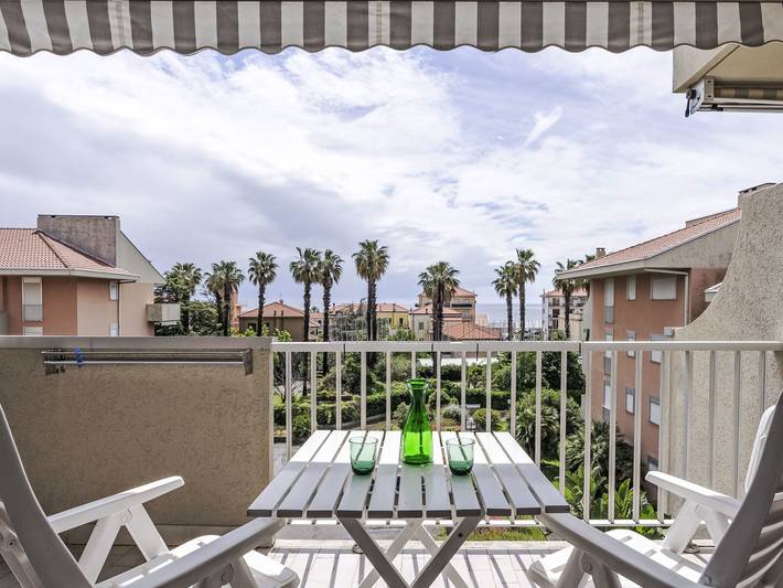 Appartamento per 5 persone, con Balcone a Riva Ligure