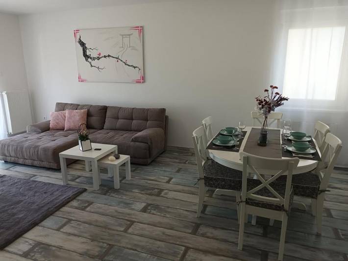 Gîte pour 8 personnes, avec Balcon et Terrasse ainsi que Jardin et Vue à Sopron