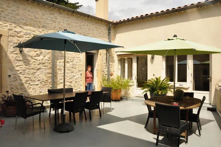 Location de vacances pour 4 personnes, avec jardin ainsi que vue et terrasse à Taulignan - 4
