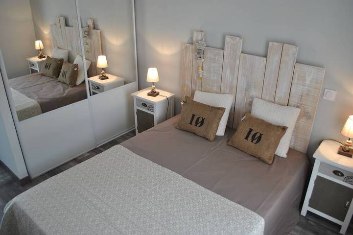 Location de vacances pour 6 personnes, avec terrasse et jardin dans Plage des Sables-Vignier - 4