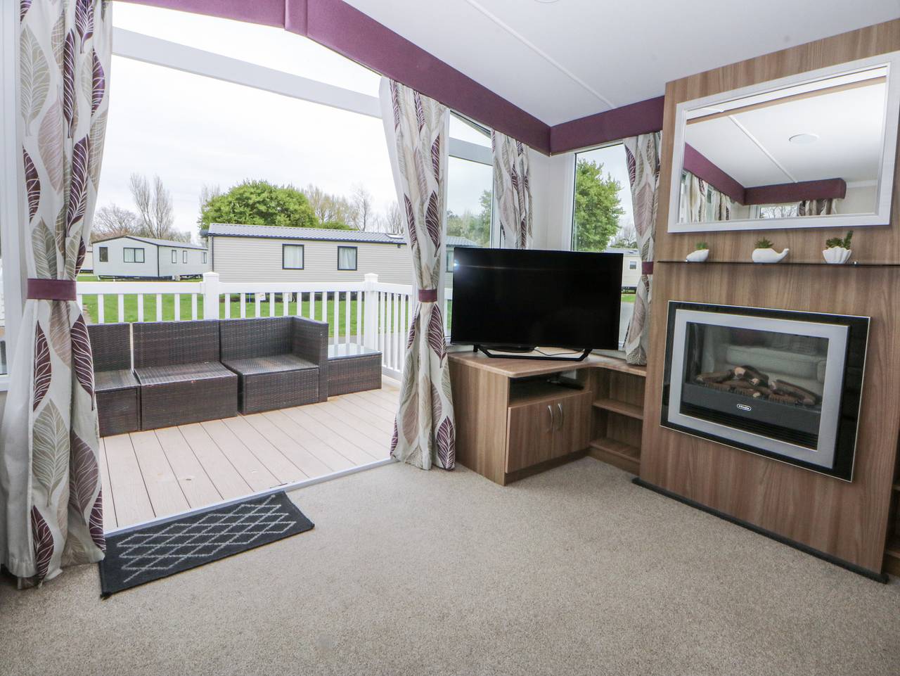 49 Cader Idris, Hafan-Y-Mor Holiday Park in Afon Wen, Gwynedd