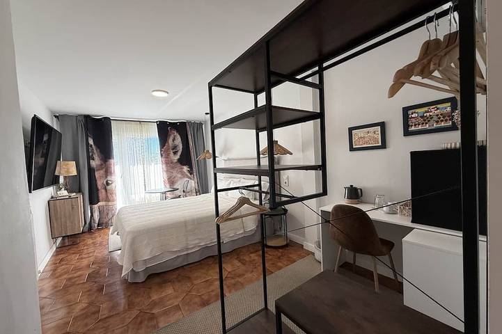 Ganze Wohnung, Balkon mit Blick auf den Platz und Kirche · Cebreros in Cebreros, Ávila und Umgebung