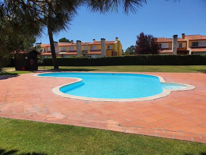 Apartamento de férias para 3 pessoas, com varanda e jardim e ainda piscina - 1