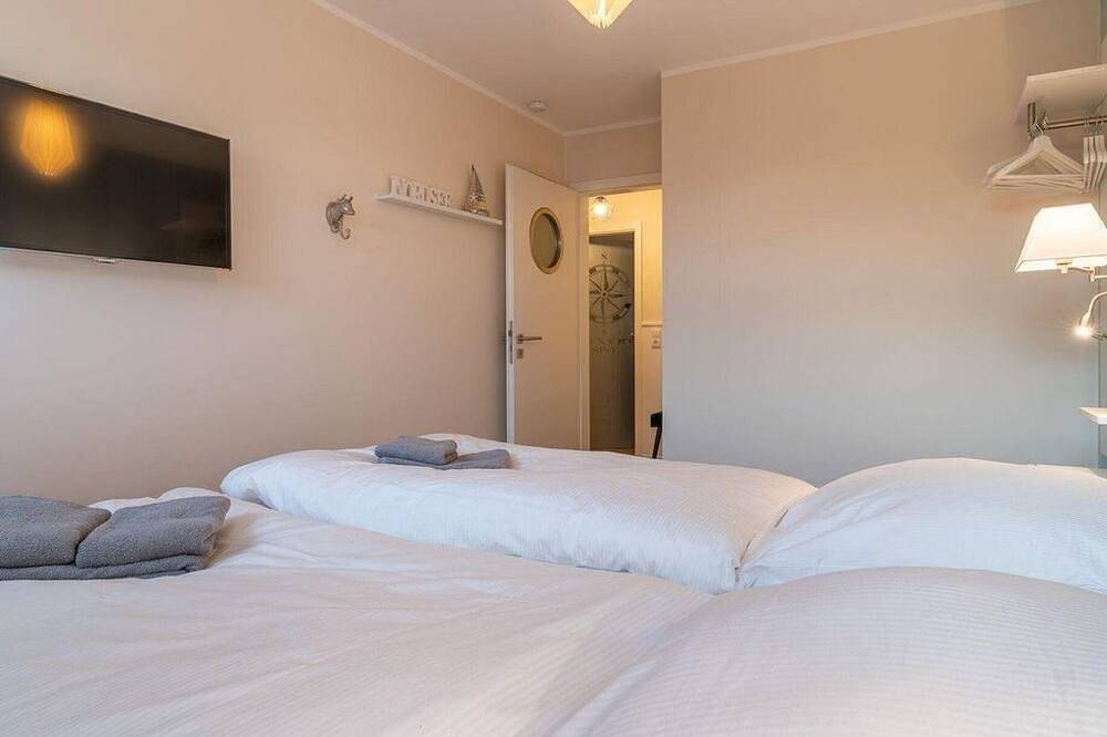 Ganze Wohnung, Apartmenthaus Deichbude am Strand Deichblick - 12 in St. Peter-Ording, Eiderstedt