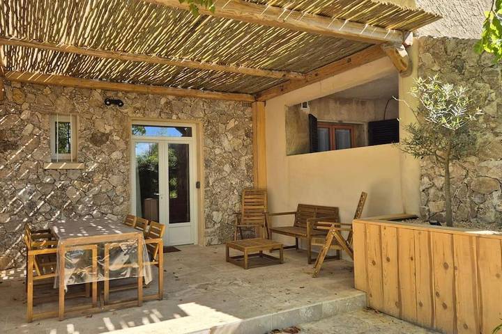 Appartement de vacances pour 4 personnes, avec vue et jardin