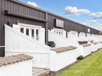 Ferienhaus für 6 Personen, mit Pool und Sauna sowie Terrasse, mit Haustier in Agger