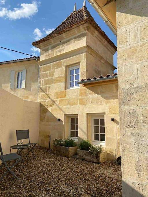 Location de vacances pour 5 personnes, avec Terrasse ainsi que Jardin et Vue à Mérignas