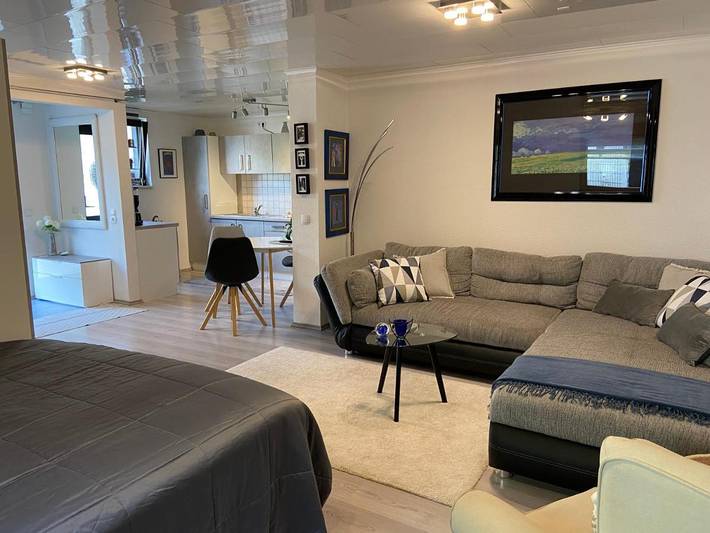 Ferienwohnung für 3 Personen, mit Terrasse und Ausblick in Annweiler