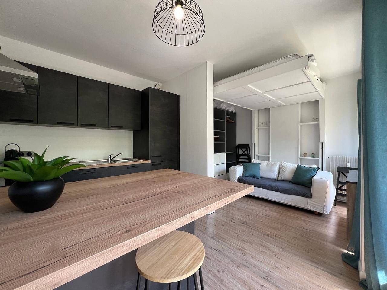Apartamento entero, Apartamento de vacaciones para 2 personas con balcón in Annecy, Annecy (commune)