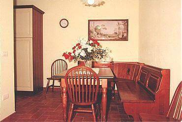 Ganze Ferienwohnung, Miravalle Ferienhäuser - Wohnung Viola in Minucciano, Garfagnana