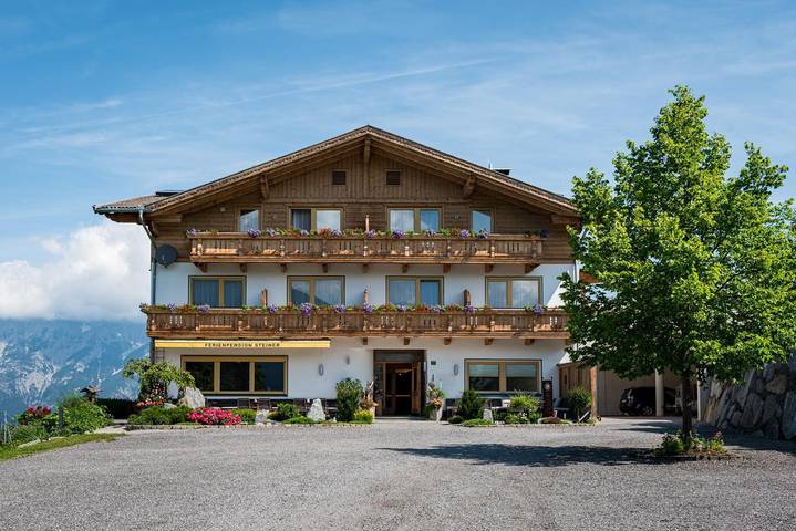 Chambre d’hôte pour 5 personnes, avec Balcon ainsi que Terrasse et Jardin dans Tyrol - 3