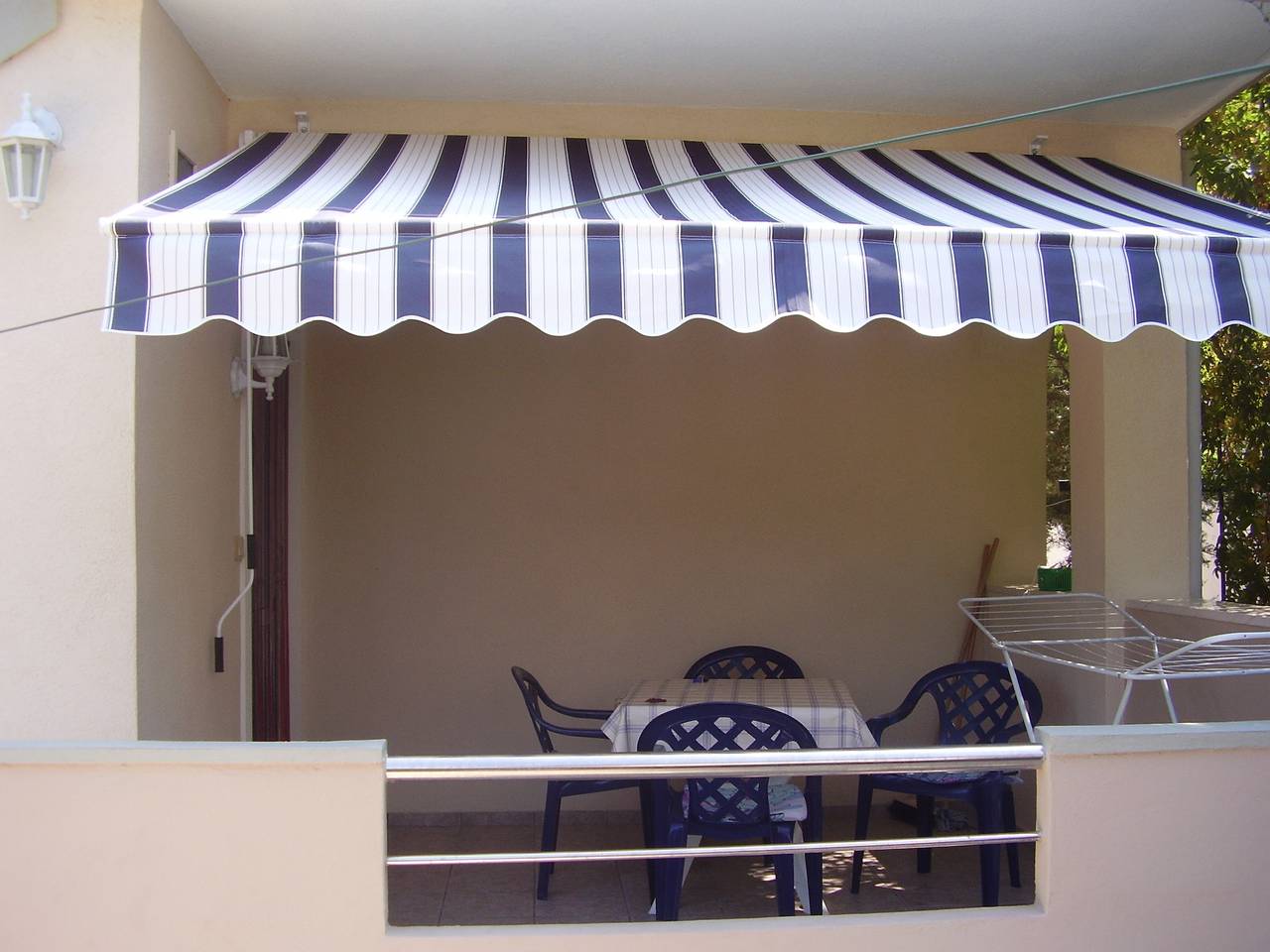 Ganze Wohnung, 1-Zimmer-Ferienwohnung mit Terrasse Nin, Zadar A-15861-a in Nin, Zadar