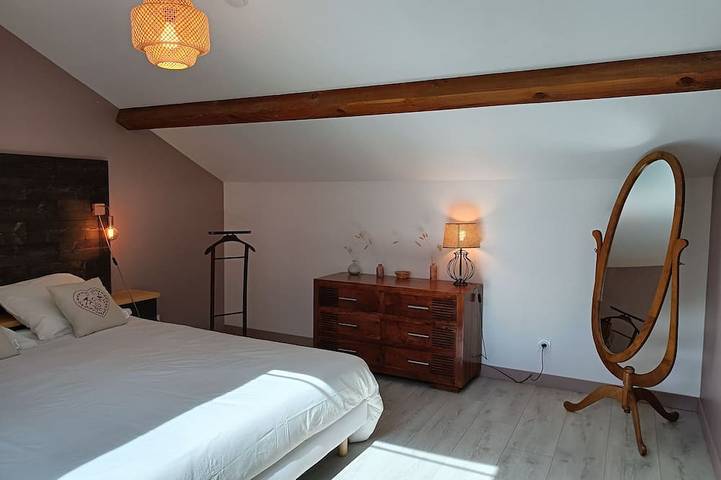 "Au fil du Gand" vacation rental. An ideal place for families. in Saint-Just-la-Pendue, Roanne region