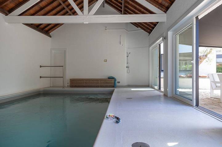 Ferienhaus für 16 Personen, mit Pool und Terrasse sowie Garten
