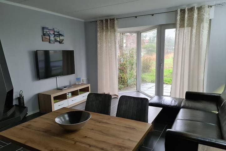 Ferienhaus für 6 Personen, mit Pool und Garten, mit Haustier in Butjadingen