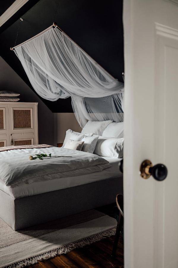 Ferienwohnung für 2 Personen, mit Garten und Sauna sowie Ausblick in Schwienau