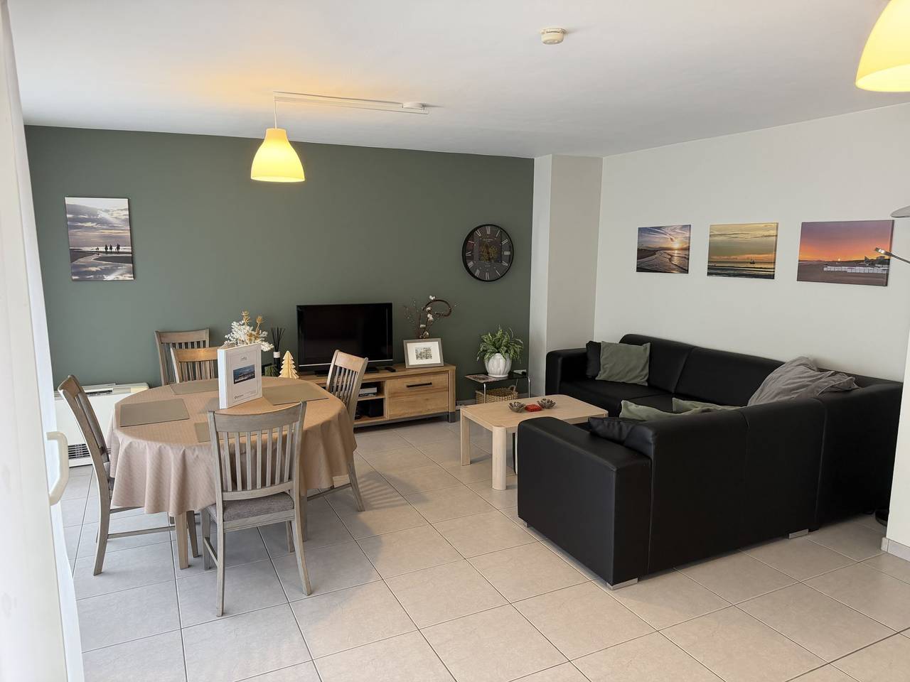 Geheel appartement, Westhinder with balcony in Blankenberge, Belgische Kust