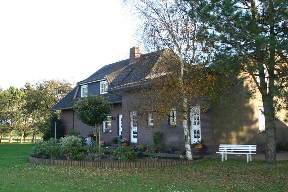 Ferienhus an'n Diek Komfortable Ferienresidenz in Bockhorn, Südliche Nordseeküste