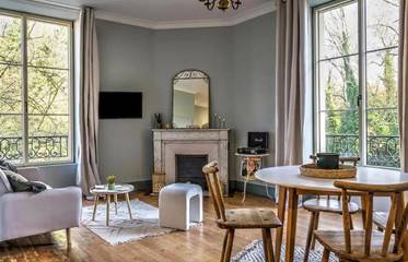Maison de campagne pour 4 personnes, avec vue et sauna ainsi que jardin et vue sur le lac dans Mont-sous-Vaudrey