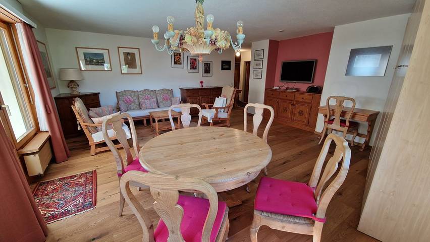 Ferienwohnung für 4 Personen, mit Terrasse und Garten sowie Sauna in Silvaplana - 2