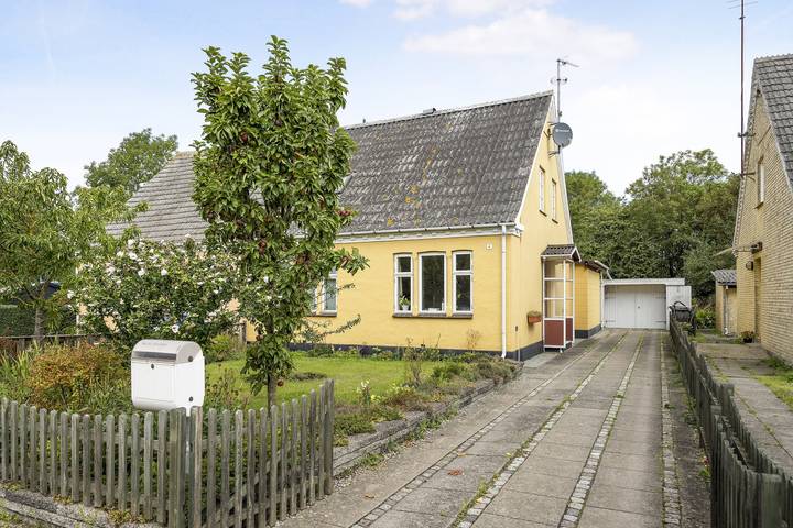 Villa für 7 Personen, mit Garten und Terrasse