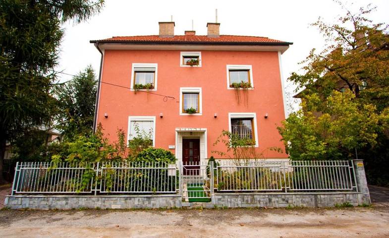 BnB für 6 Personen, mit Terrasse und Garten in Maribor