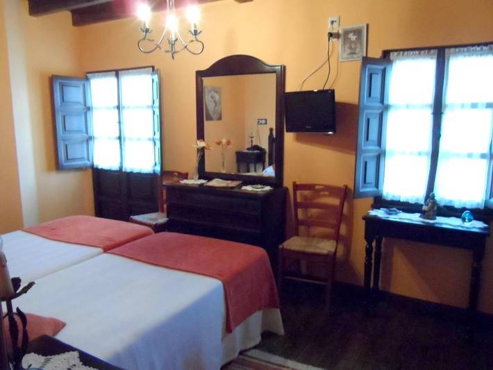 Casa rural para 2 personas, con Balcón y Terraza además de Jardín y Vistas en Pruneda - 3