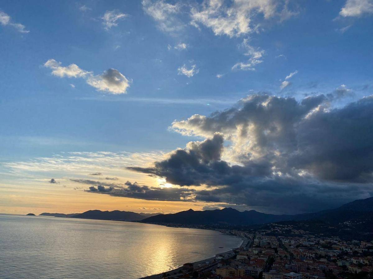 Terrazza Felice in Borgio Verezzi, Riviera di Ponente