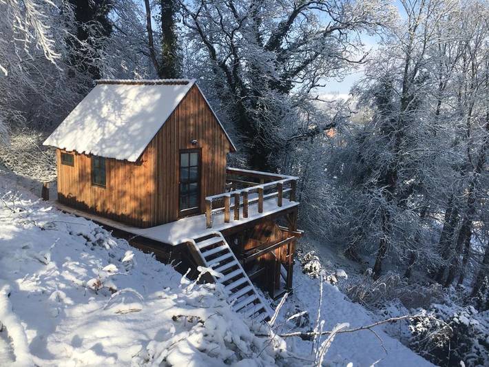 Gîte pour 2 personnes, avec vue ainsi que jardin et terrasse dans Spontin