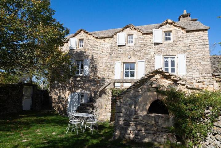 Location de vacances pour 6 personnes, avec jardin, animaux acceptés à Mas-Saint-Chély - 3