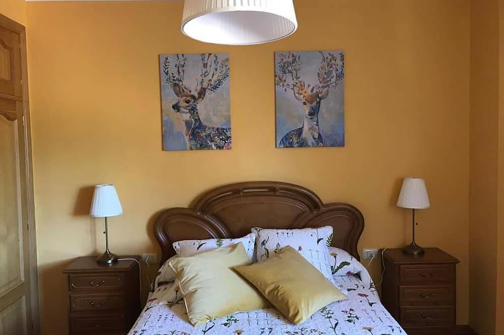Villa Pazos, close to Playa América, and Bayona, Porto do Molle in Nigrán, Rías Baixas