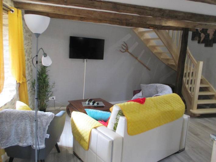 Location de vacances pour 4 personnes, avec piscine ainsi que vue et jardin, adapté aux familles à Beynat - 4