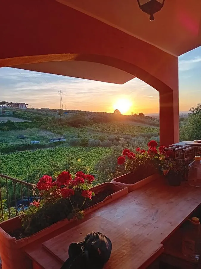 Casa de familia para 3 personas, con vistas y jardín, Se admiten mascotas - 1