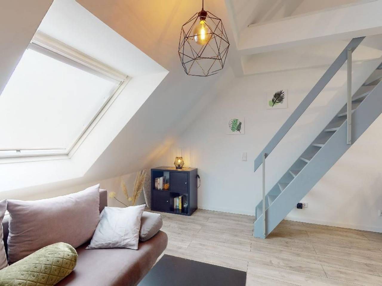 Apartamento entero, Urgemütliche Maisonnette Wohnung mit Klimaanlage in Senne, Bielefeld