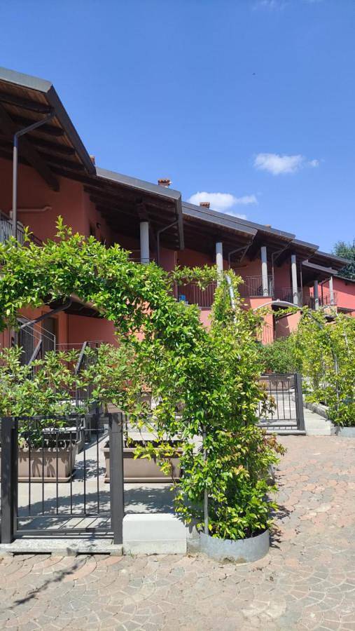 Casa vacanza per 3 persone, con Balcone e Terrazza nonché Giardino e Vista lago a Viverone