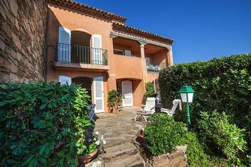 Gîte pour 6 personnes, avec piscine et jardin dans Plage de Bonne Terrasse