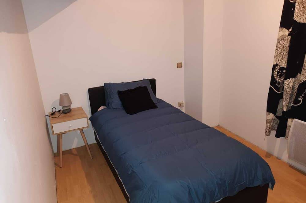 Appartement entier, At the foot of the Maurenaise mountains. in Saint-Jean-de-Maurienne, Région de Saint-Jean-de-Maurienne