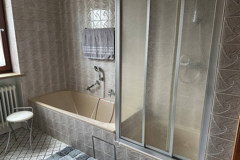 Ganze Wohnung, Ziegelhüttenblick- auch für Monteure geeignet in Marktredwitz, Oberfranken