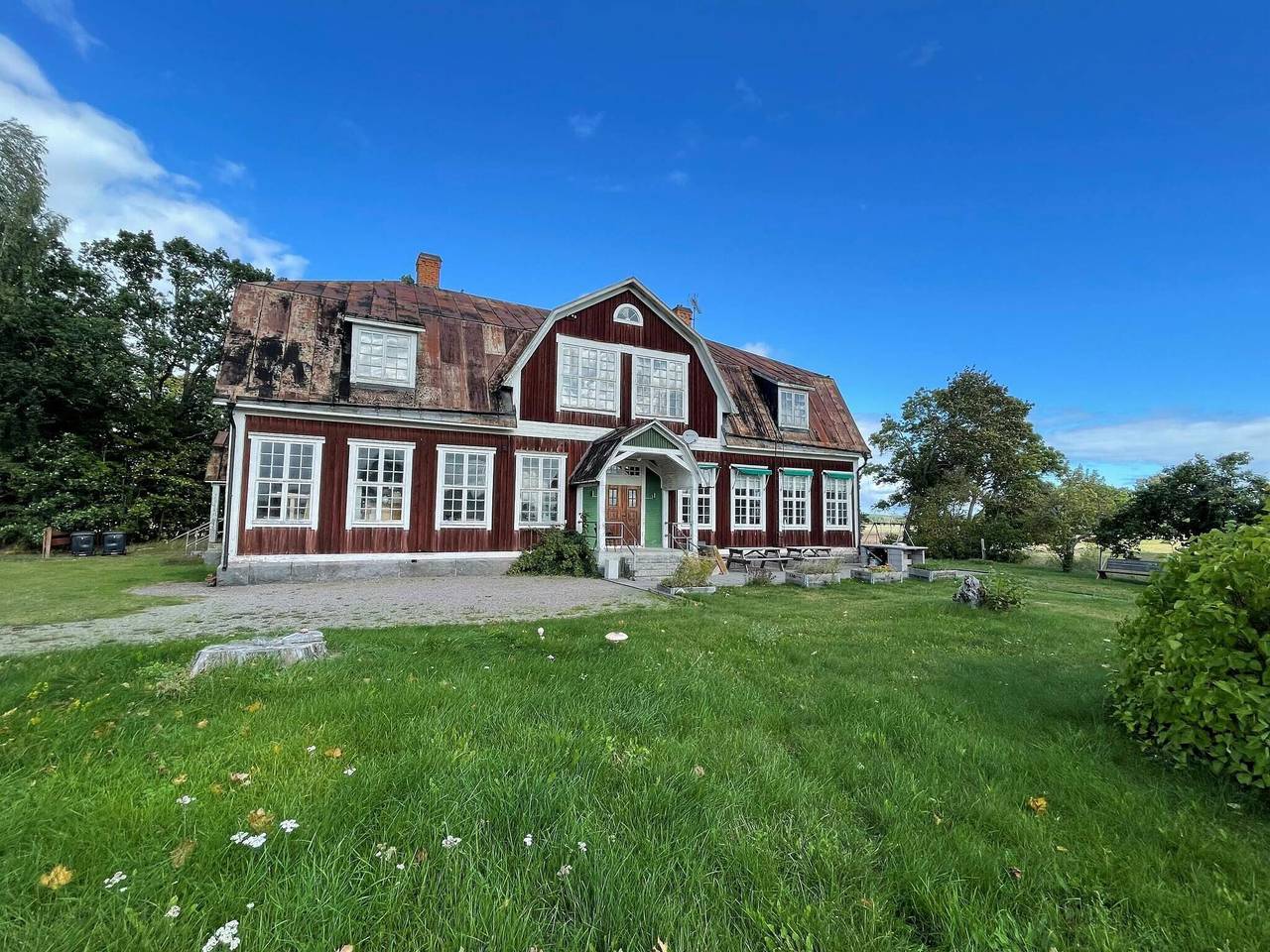 Hus för 11 Personer, med trädgård