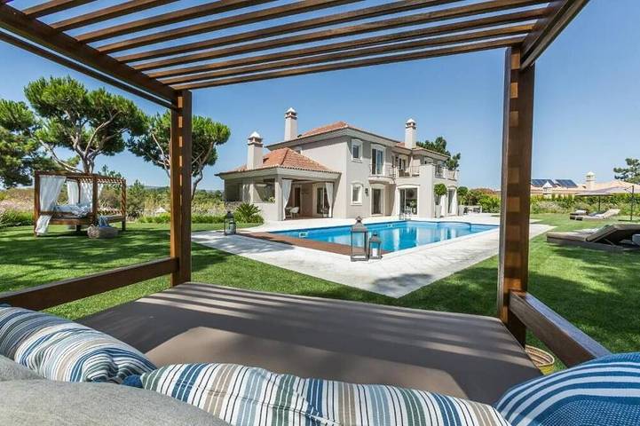 Villa for 10 people, with hot tub and pool in Faro
