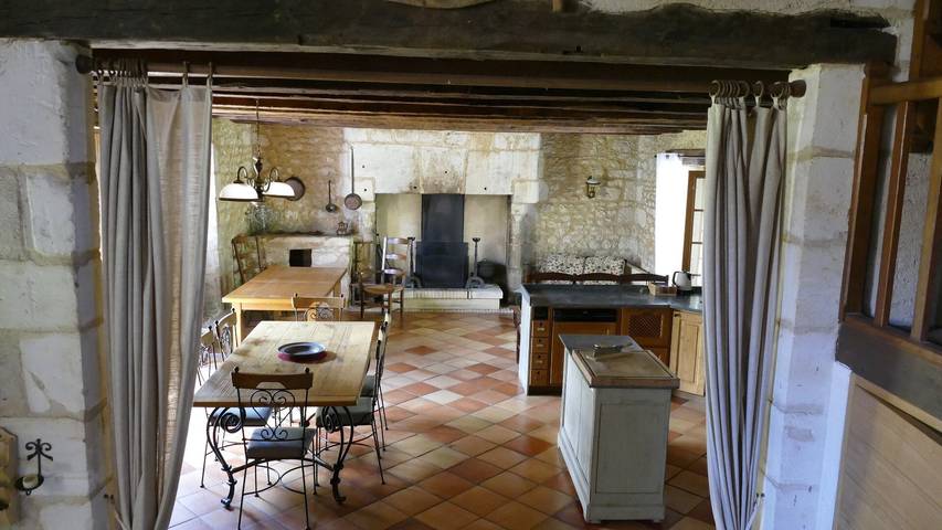 Location de vacances pour 7 personnes, avec jardin à Saint-Martin-des-Combes - 2