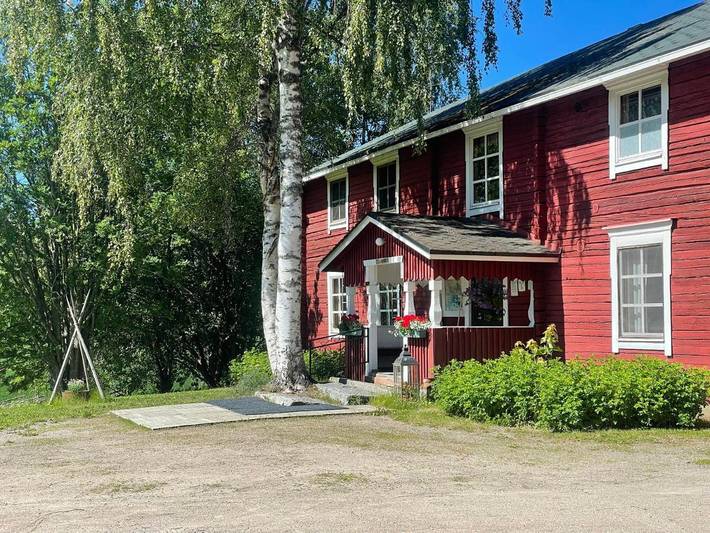 Privatzimmer für 2 Personen, mit Garten und Sauna sowie Seeblick und Ausblick in Virrat