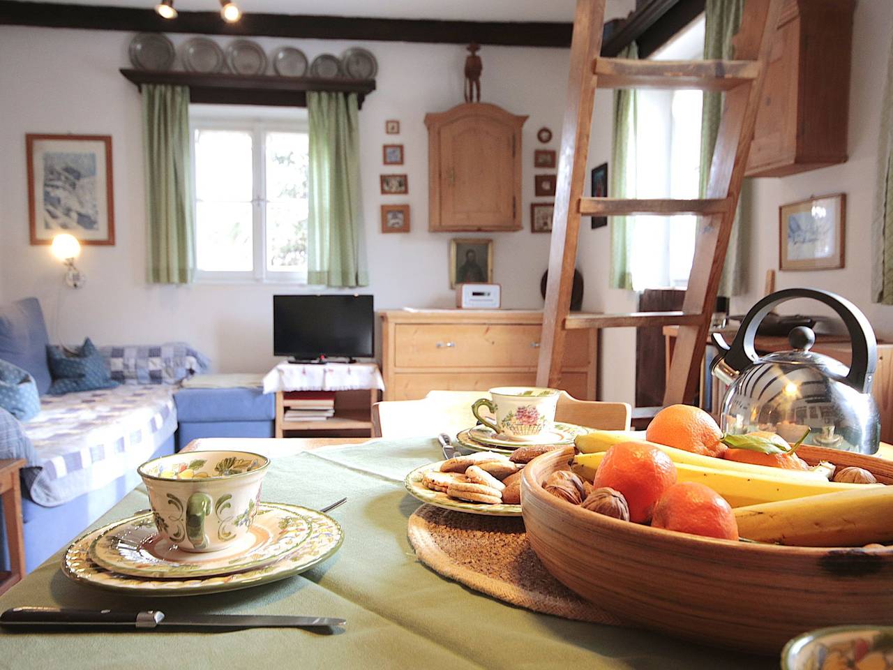 Hüttl in Stubaier Alpen, Trins