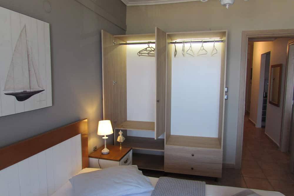 Ganze Wohnung, By the Sea Luxury Apartment Kavala (Nea Peramos) in Eleftheroupoli, Kavala Region