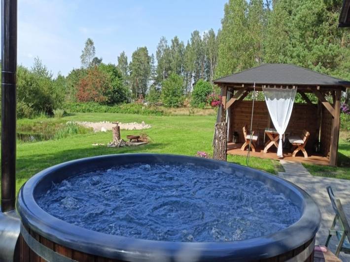 Groot vakantiehuis met sauna, jacuzzi en zoutgrot. in Tuchola Woud