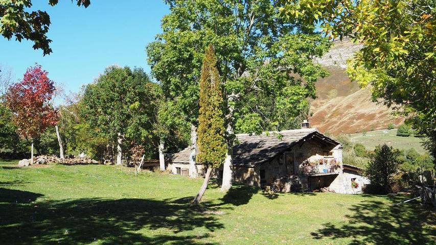 Casa rural para 12 personas, con vistas y jardín, Familias con niños - 1